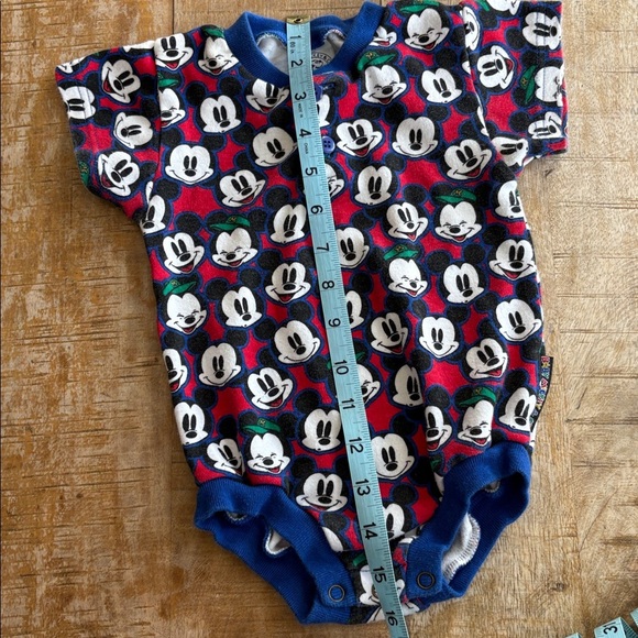 VTG Baby Mickey & Co onesie 12m - Picture 7 of 8